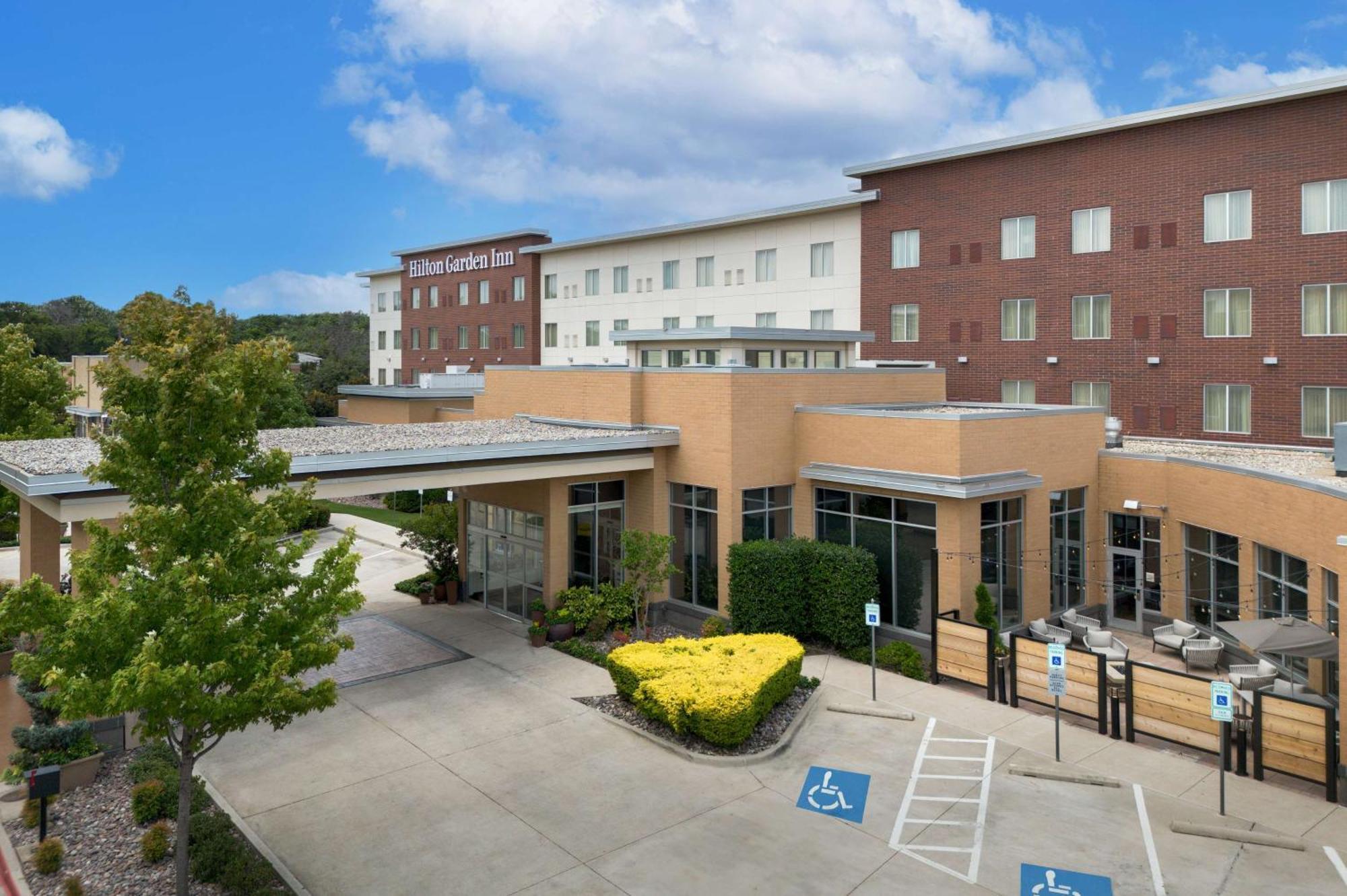 Hilton Garden Inn Fort Worth Medical Center Exterior foto